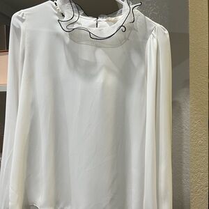 Chic White Ruffled Women's Blouse